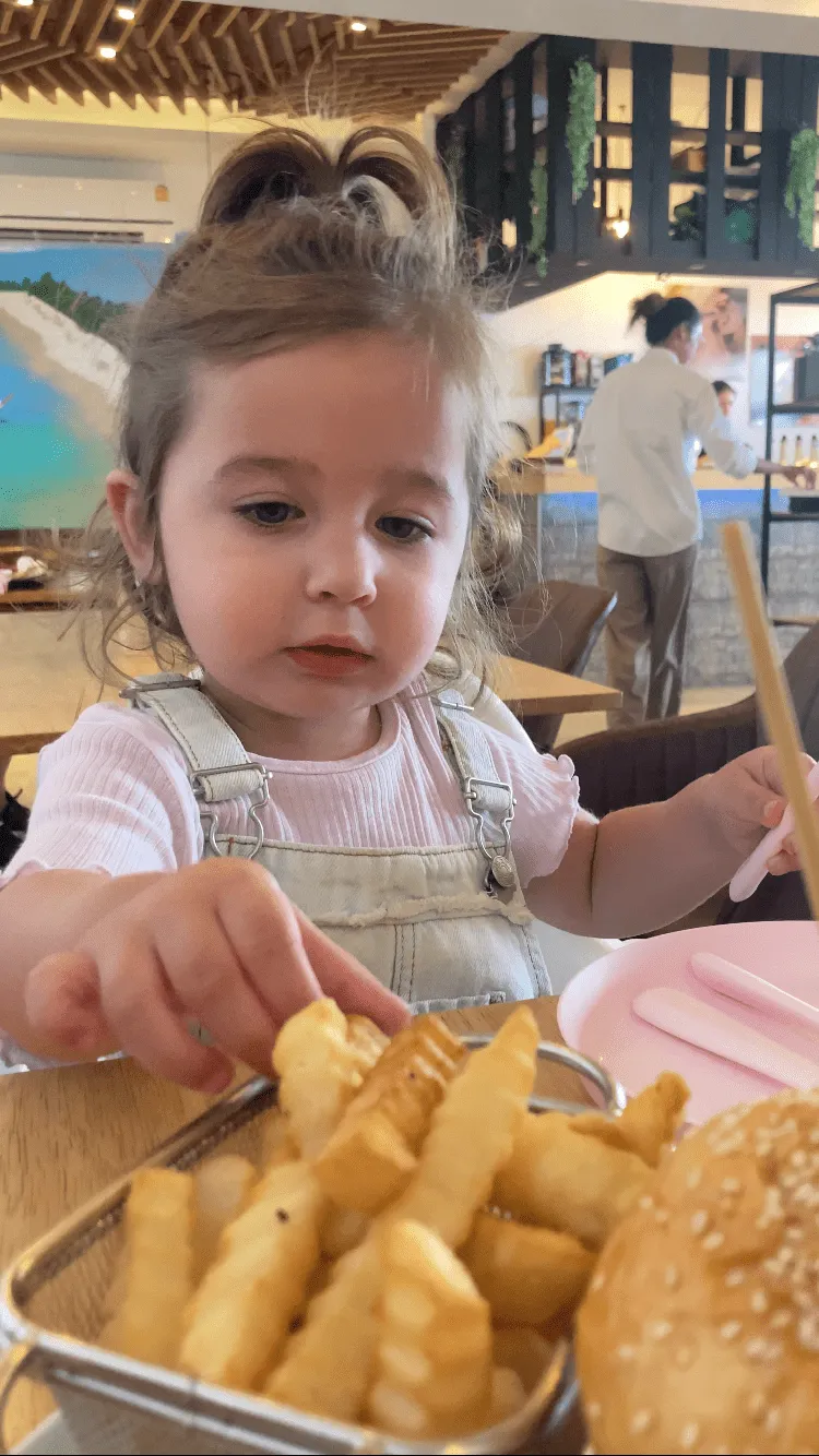 Chalong Child Eating
